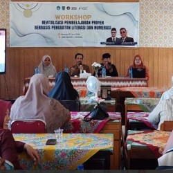 SMAN 2 Gerung Gelar Workshop Revitalisasi Pembelajaran Proyek Berbasis Penguatan Literasi dan Numerasi